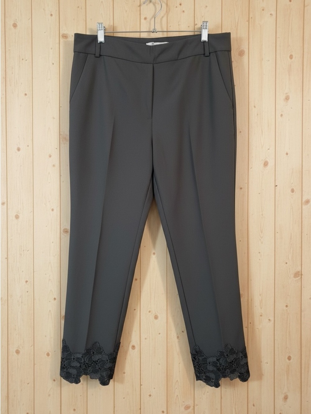 Valerie Stevens Black Straight-Leg Trousers​